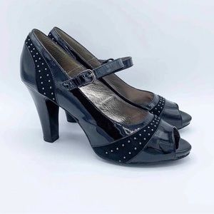 🍾🥳 Holiday Party!! 🥳🎉 EUC Sofft Suede & Patent Mary Jane Peep Toe Heels